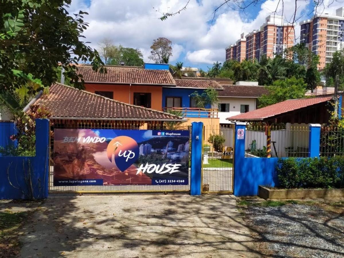Iup House Hostel Blumenau Exterior foto